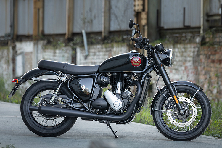 bsa gold star shadow black